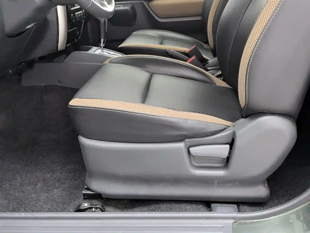 Suzuki Jimny 2018 — фото 20