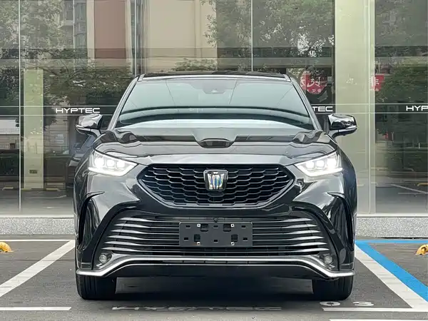 Toyota Crown Kluger 2022