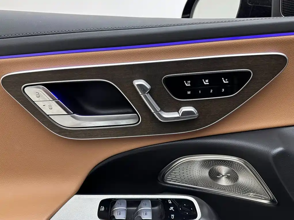 Mercedes-Benz E-Class 2024 — фото 15