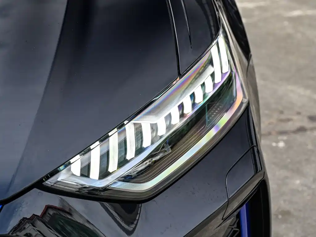 Audi RS 6 2021 — фото 19