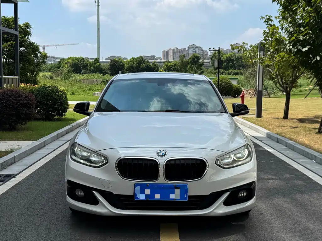 BMW 1 Series 2018 — фото 2