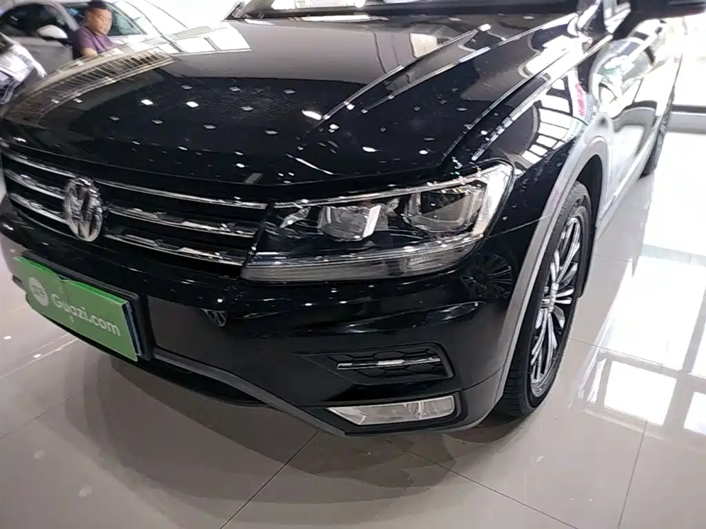 Volkswagen Tiguan L 2020 — фото 24