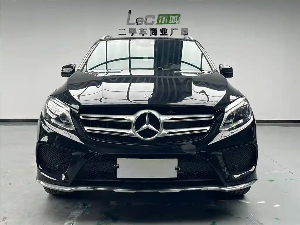 Mercedes-Benz GLE 2019 — фото 2