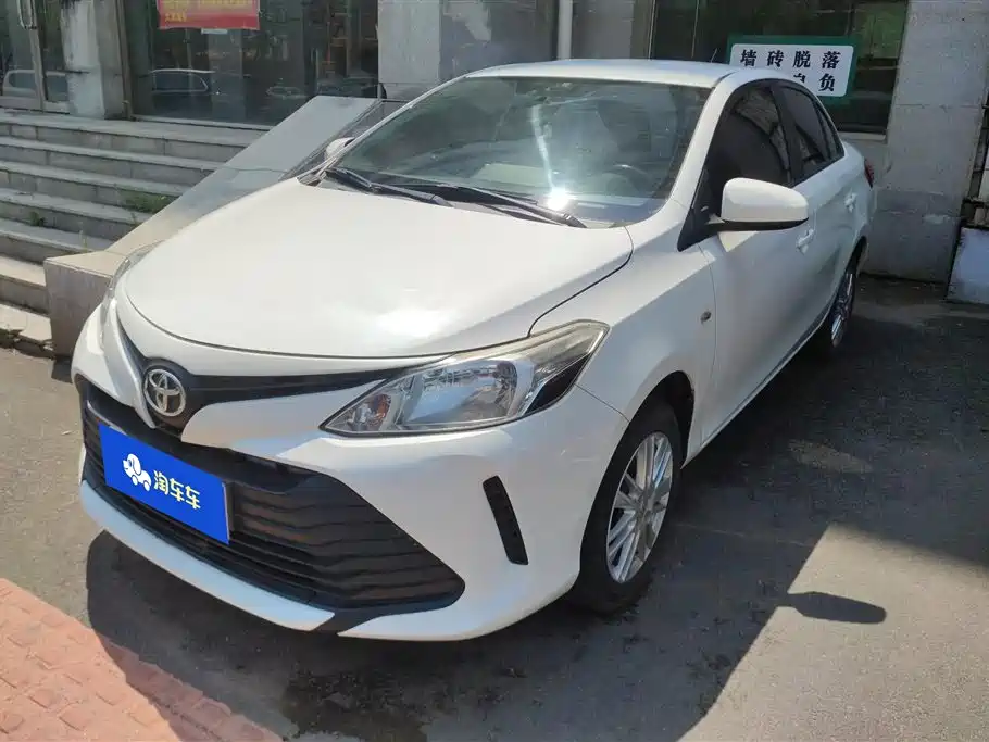Toyota Vios 2017 — фото 1