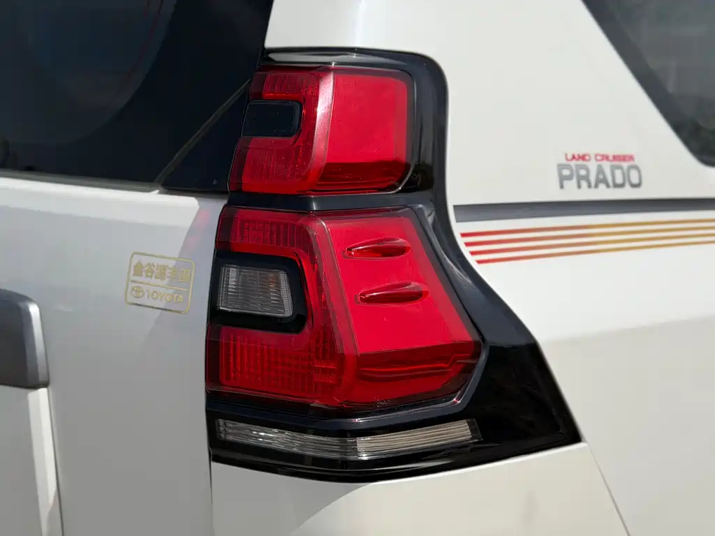 Toyota Prado 2018 — фото 15