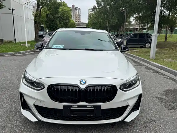 BMW 1 Series 2023