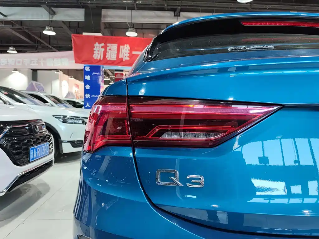 Audi Q3 Sportback 2020 — фото 17