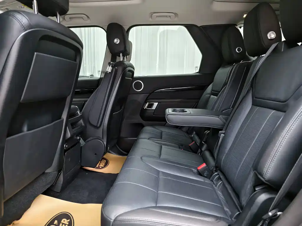 Land Rover Discovery 2019 — фото 6