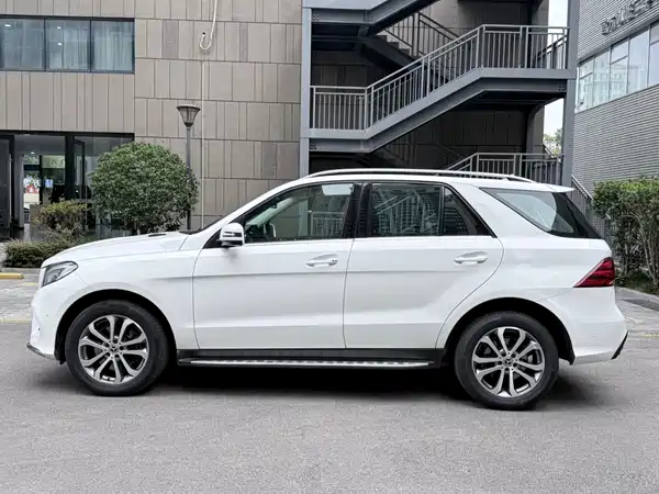 Mercedes-Benz GLE 2017