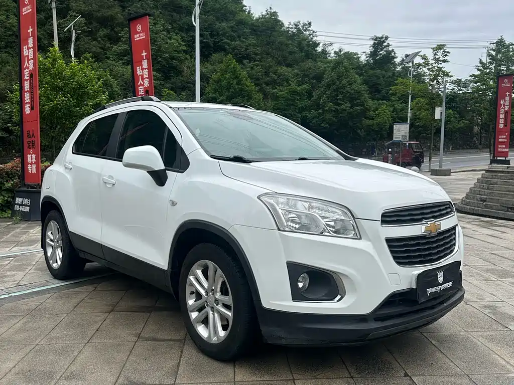 Chevrolet Trax 2015 — фото 3