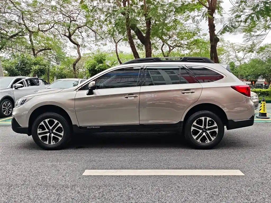 Subaru Outback 2020 — фото 8