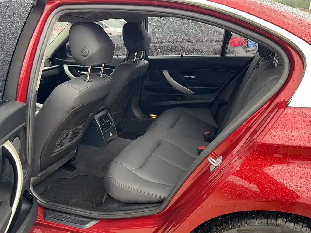 BMW 3 Series 2015 — фото 11