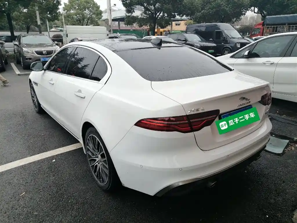 Jaguar XEL 2020 — фото 23