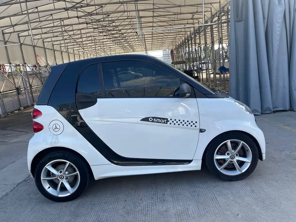 smart fortwo 2013 — фото 4