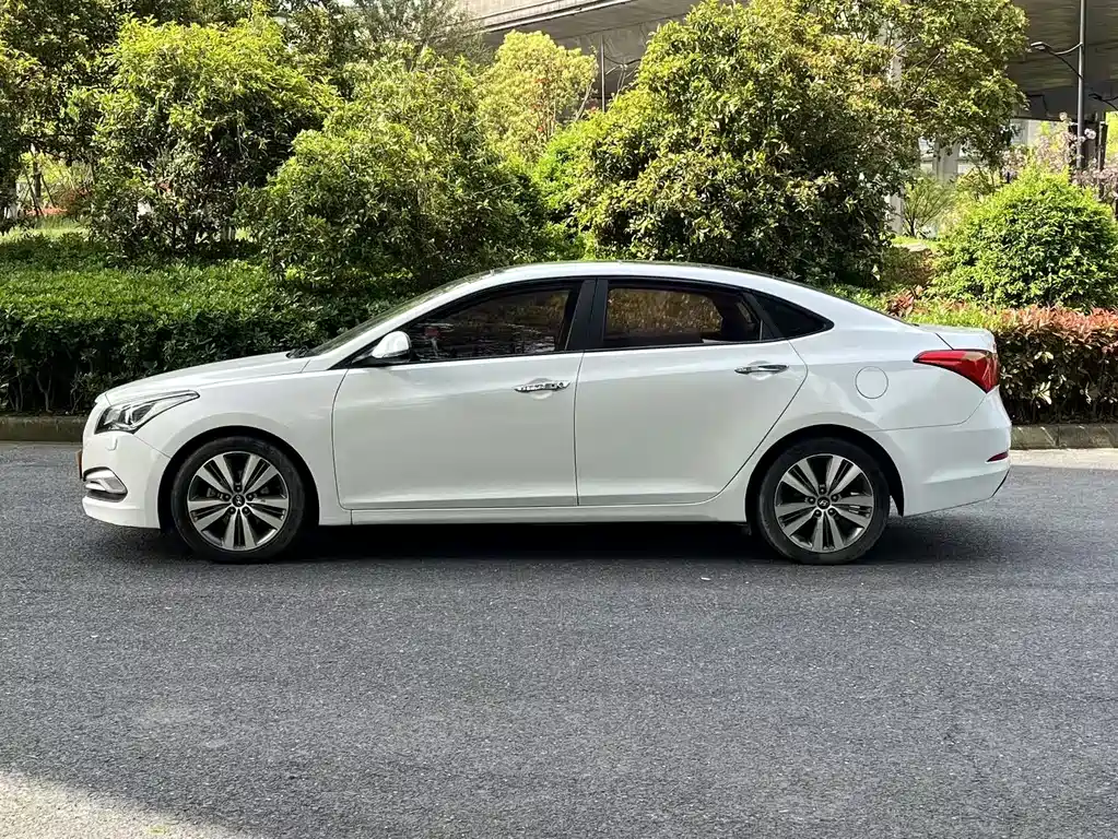 Hyundai Mistra 2015 — фото 3