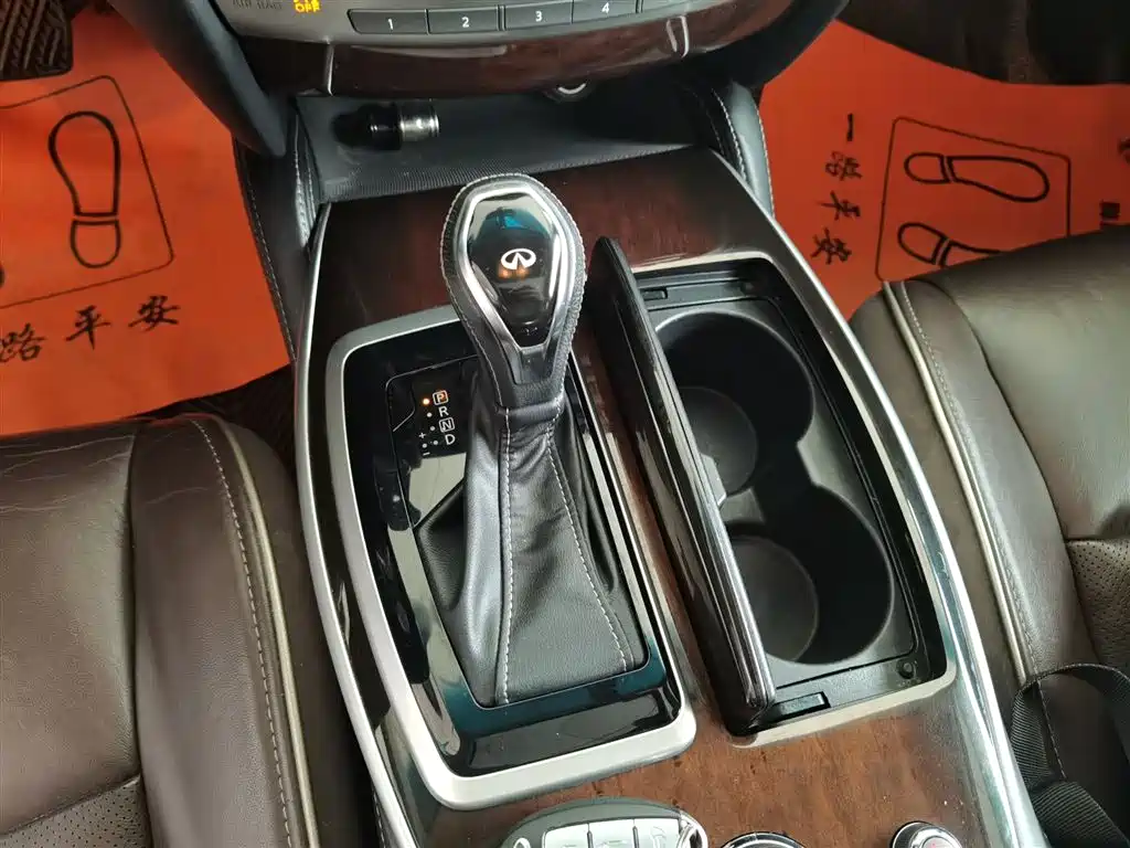 Infiniti QX60 2017 — фото 14