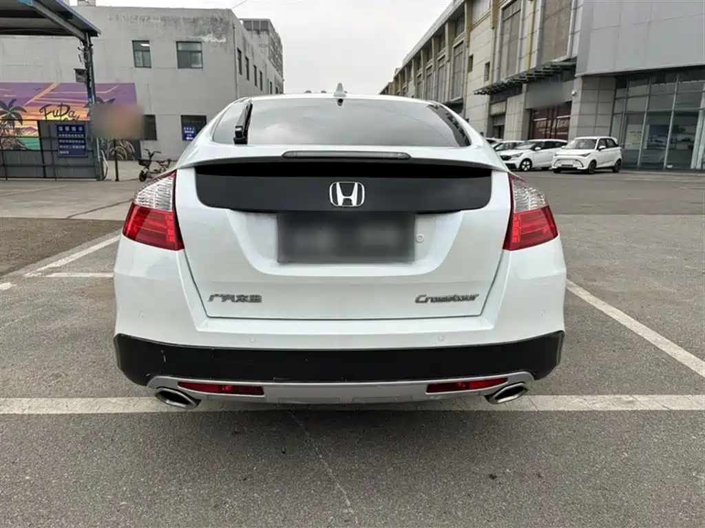 Honda Crosstour 2015 — фото 16