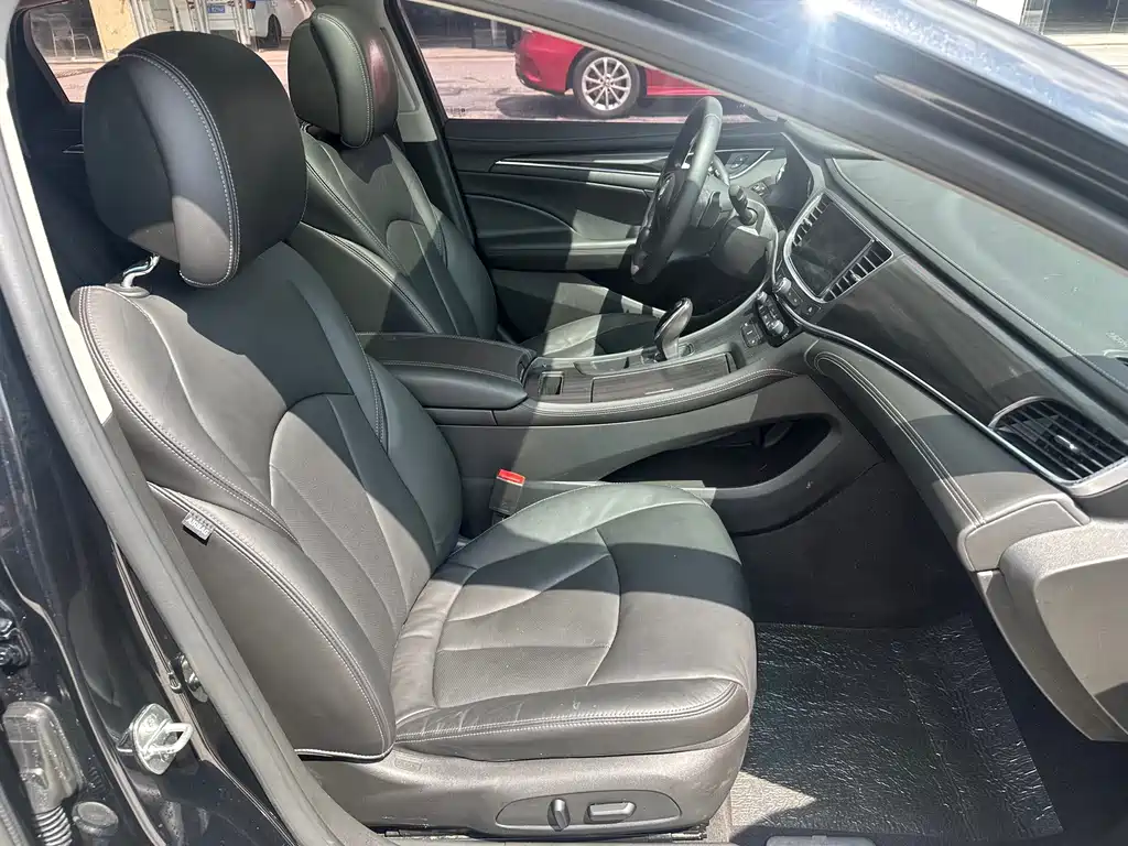 Buick LaCrosse 2018 — фото 13