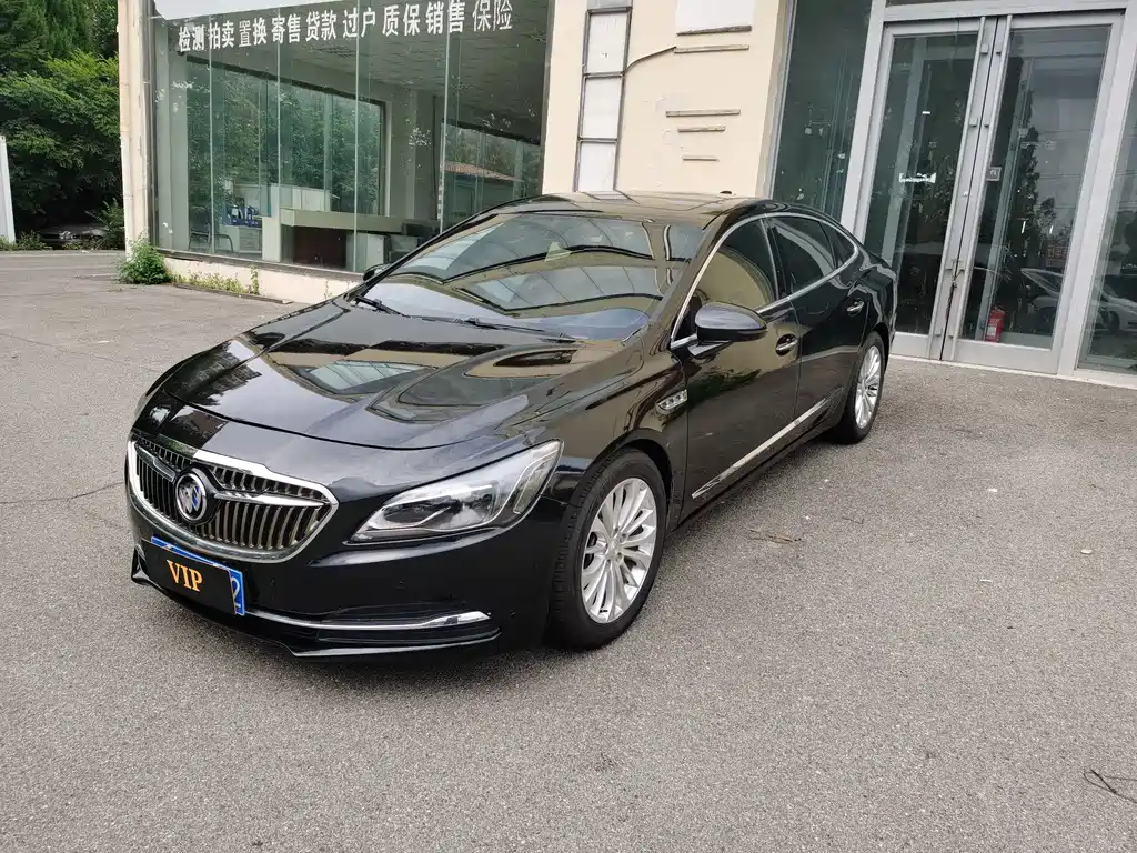 Buick LaCrosse 2018 — фото 2