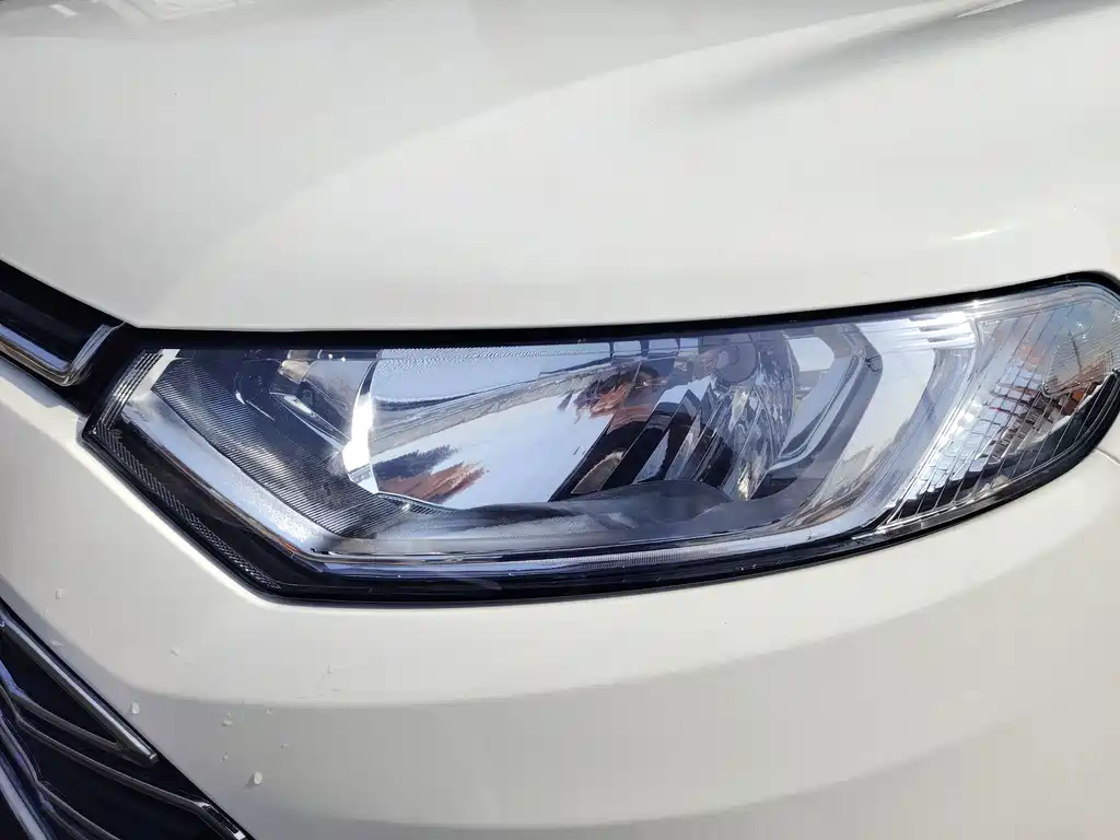 Ford Ecosport 2015 — фото 10