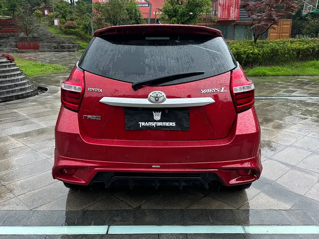 Toyota Yaris L 2017 — фото 4