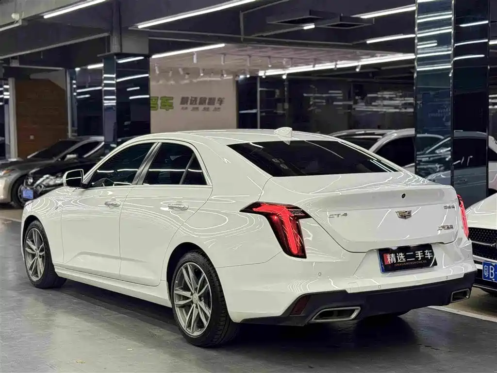 Cadillac CT4 2021 — фото 18