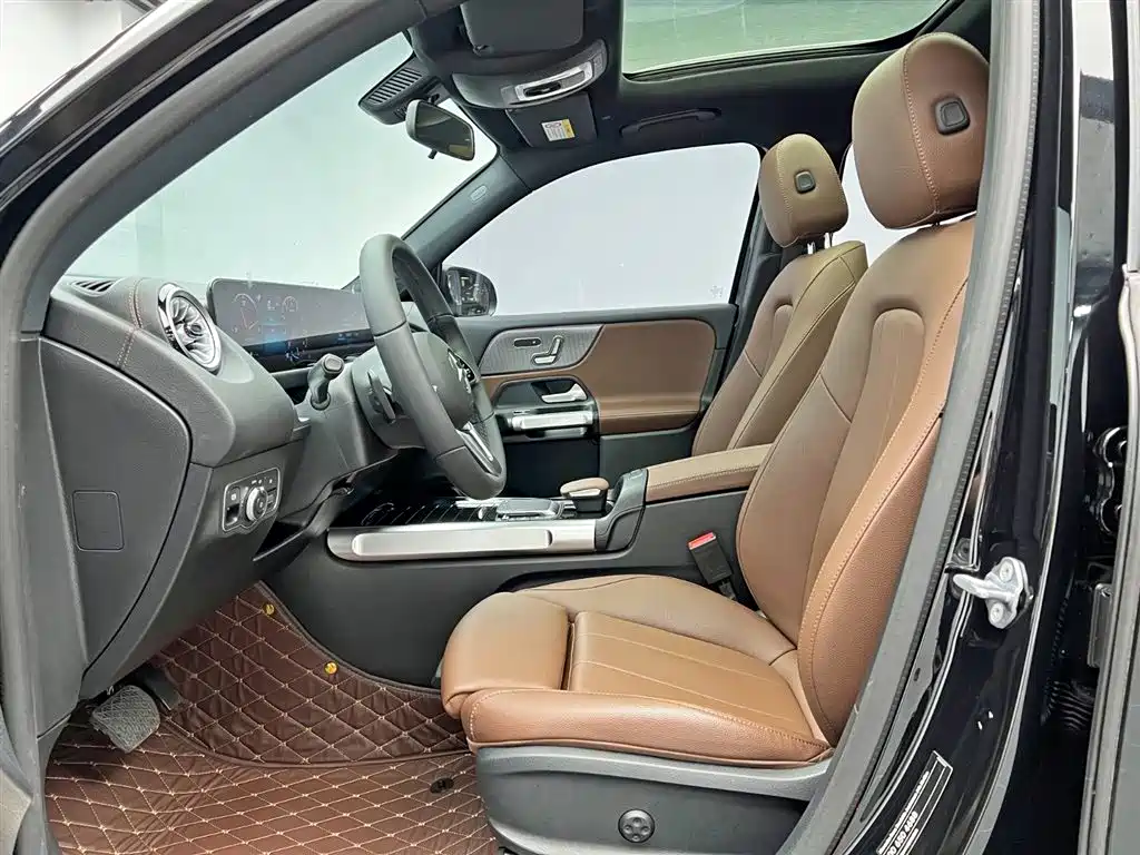 Mercedes-Benz GLB 2023 — фото 15