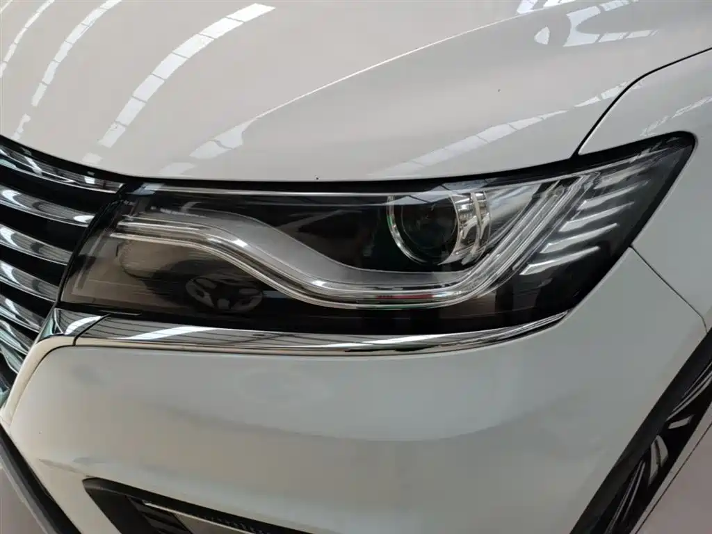 Roewe RX5 2020 — фото 24