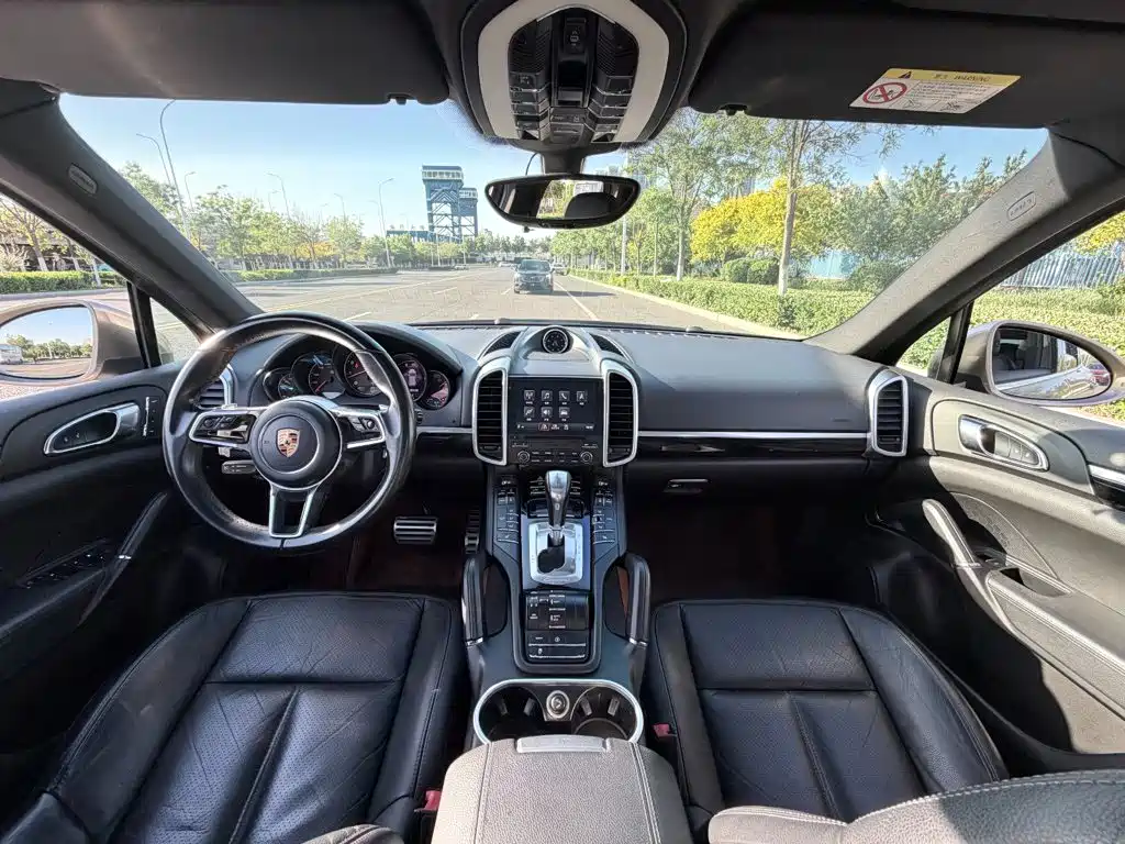 Porsche Cayenne 2017 — фото 4
