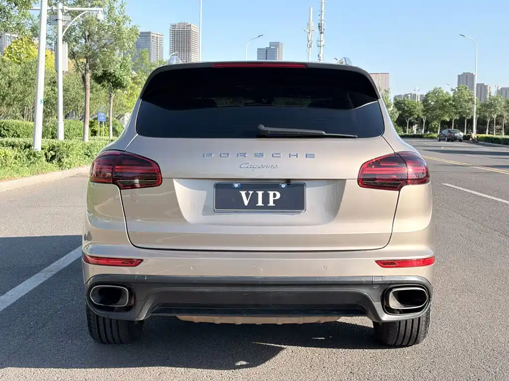 Porsche Cayenne 2017 — фото 8