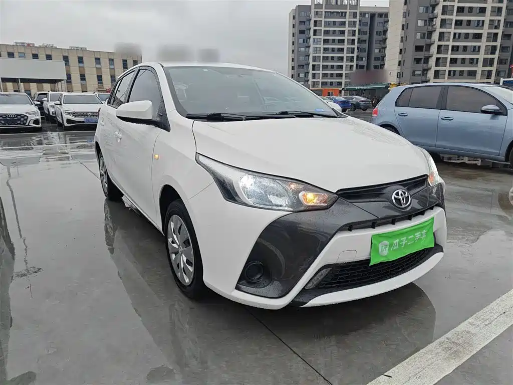 Toyota Yaris L 2020