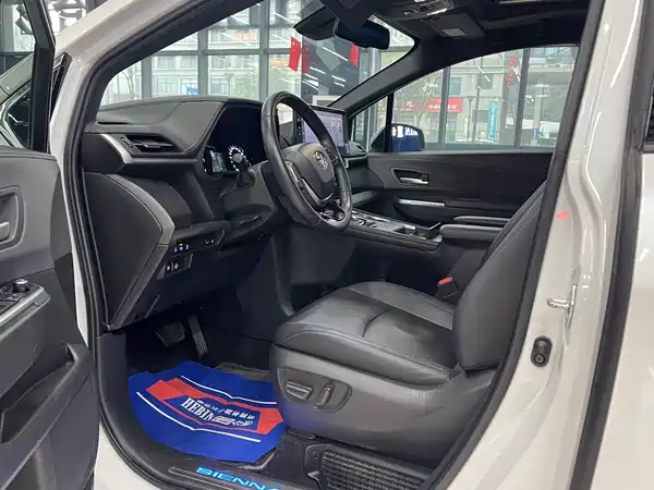 Toyota Sienna 2021
