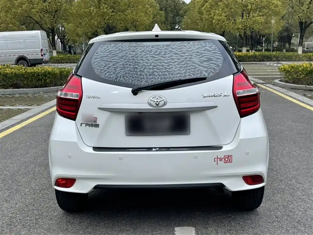 Toyota Yaris L 2021 — фото 25