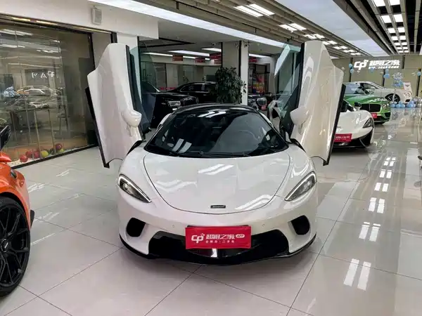 McLaren GT 2022
