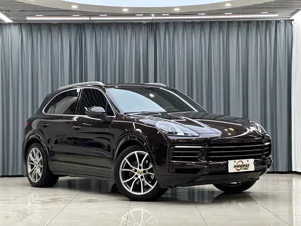 Porsche Cayenne 2021