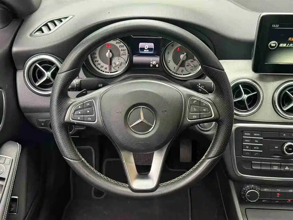 Mercedes-Benz CLA 2016 — фото 6