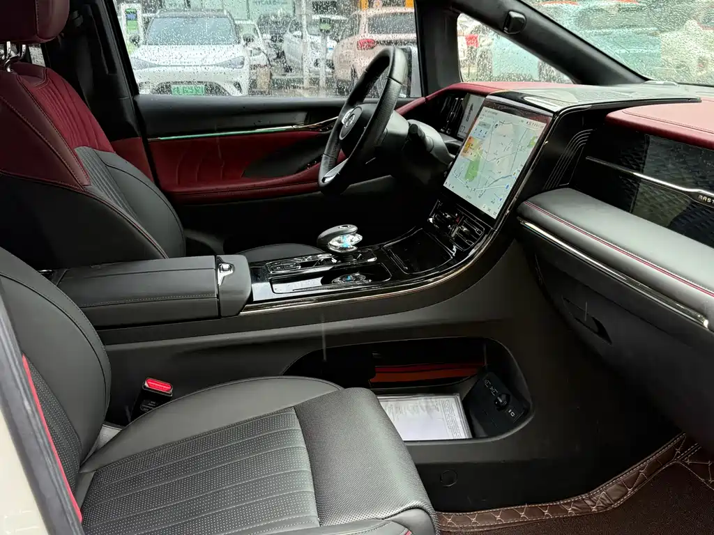 GAC Motor Trumpchi M8 2023 — фото 10