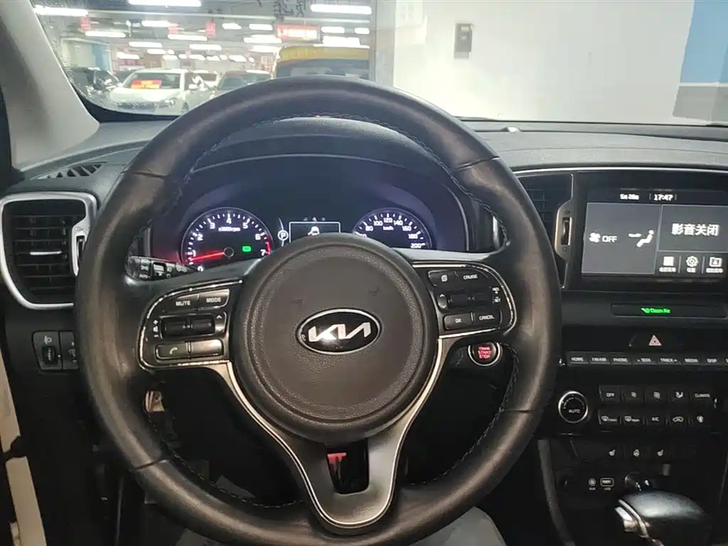 Kia KX5 2016 — фото 11