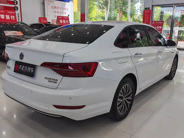 Volkswagen Sagitar 2020