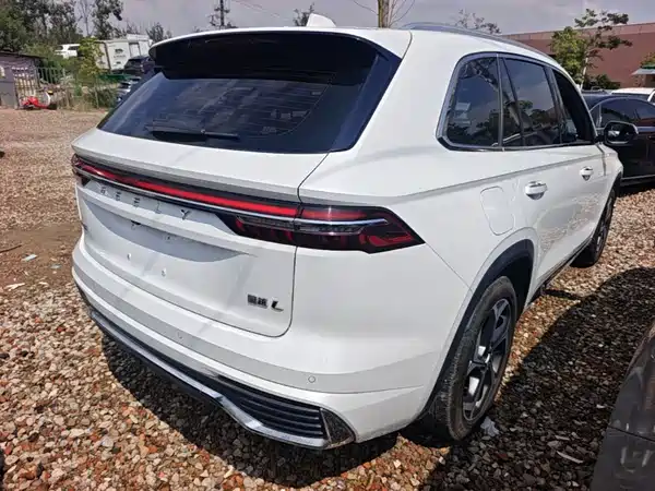 Geely Xingyue L 2021