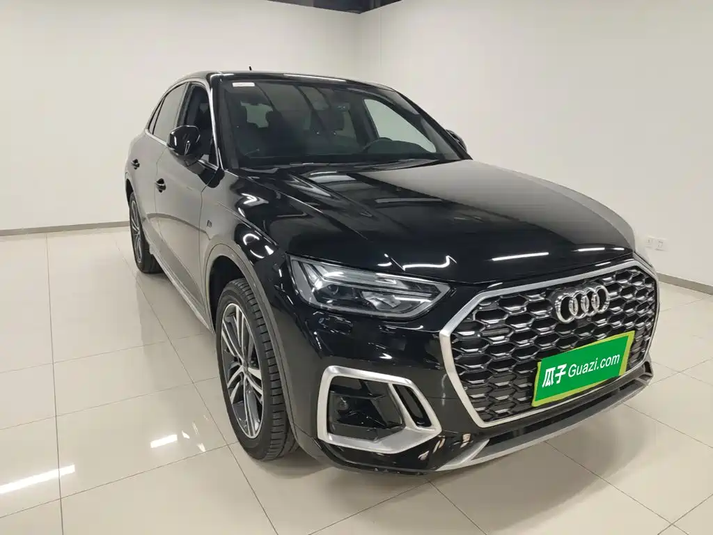 Audi Q5L Sportback 2022 — фото 4