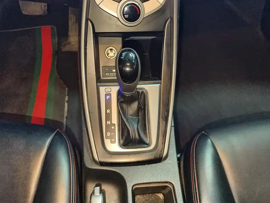 Hyundai Elantra Langdong 2017 — фото 16