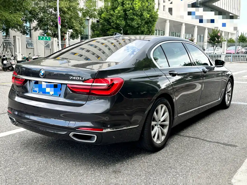 BMW 7 Series 2016 — фото 4