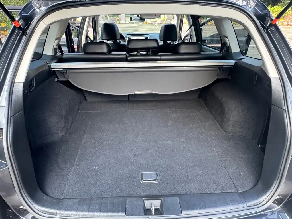 Subaru Outback 2010 — фото 15