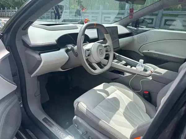Zeekr 007GT 2025
