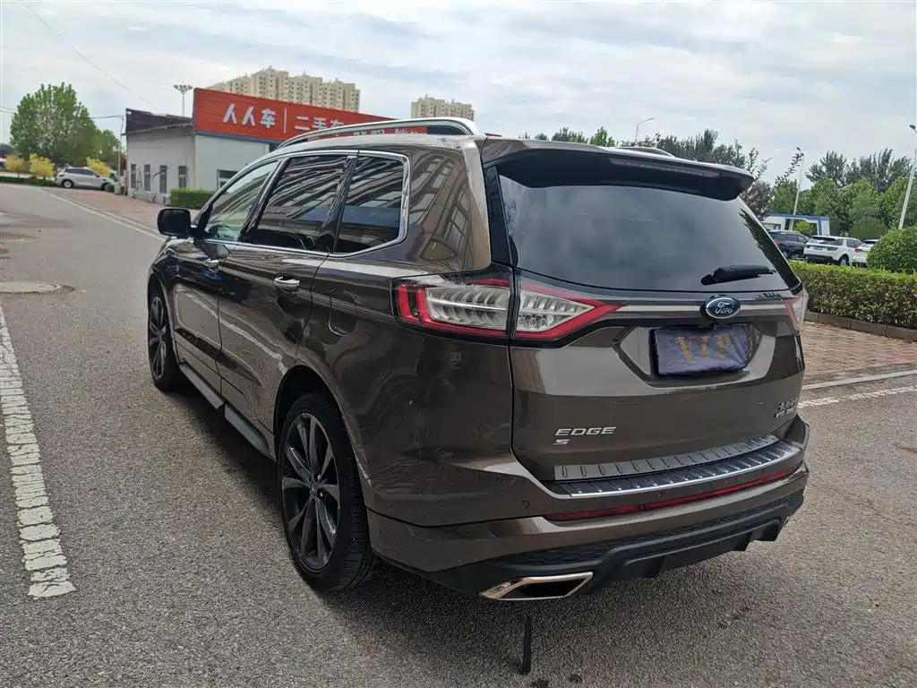 Ford Edge 2015 — фото 16