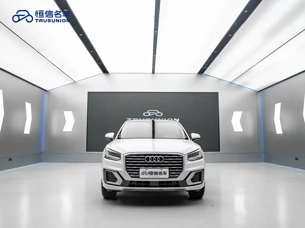 Audi Q2L 2019 — фото 2