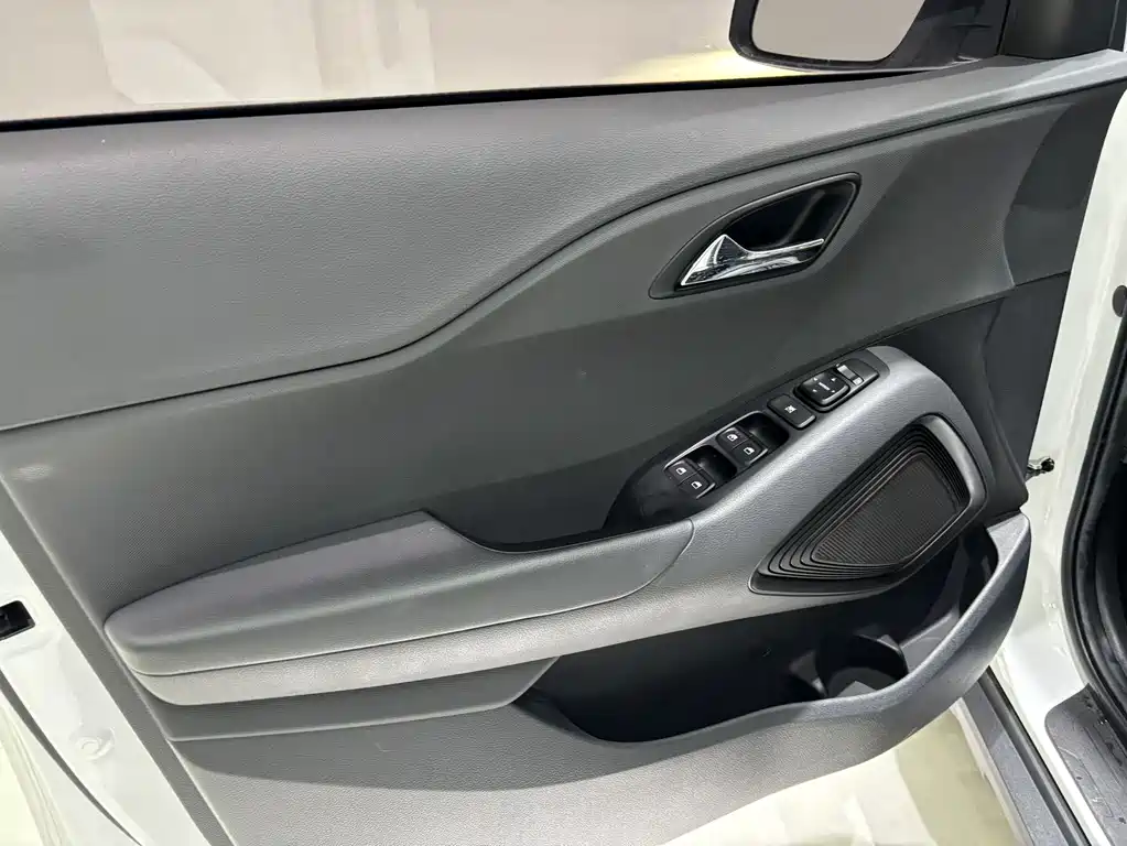 Hyundai ix35 2023 — фото 16