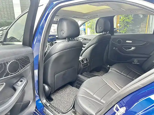 Mercedes-Benz C-Class 2019