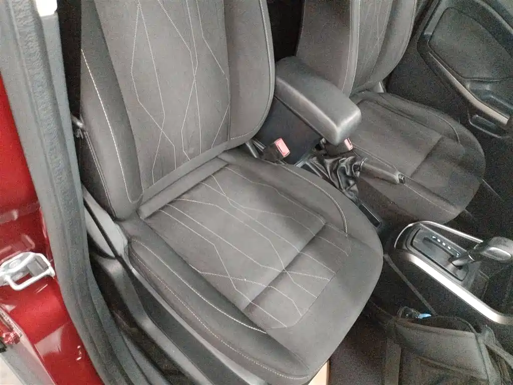 Ford Ecosport 2018 — фото 25
